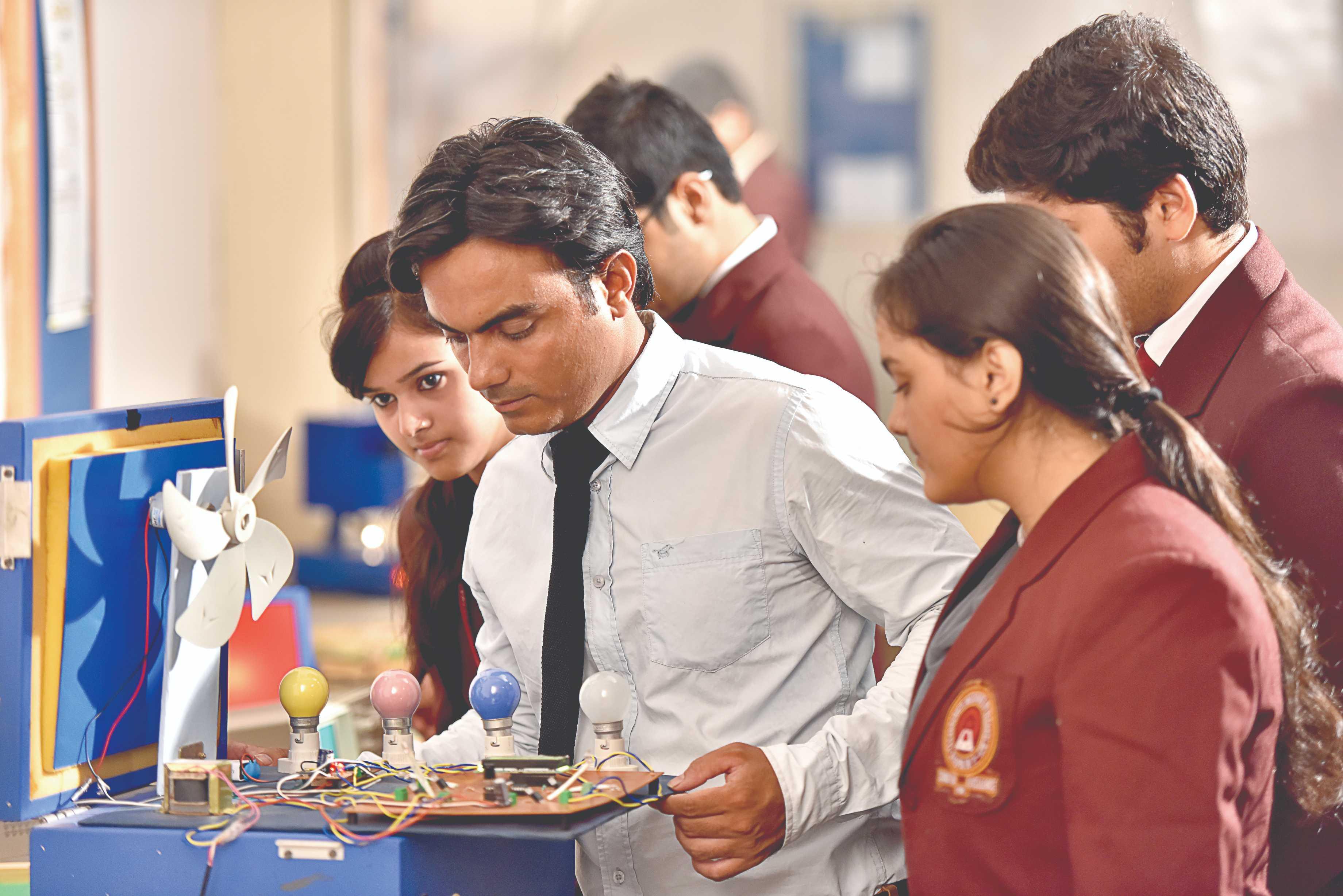 Technocrats Institute of Technology and Science Bhopal Labs photo 6